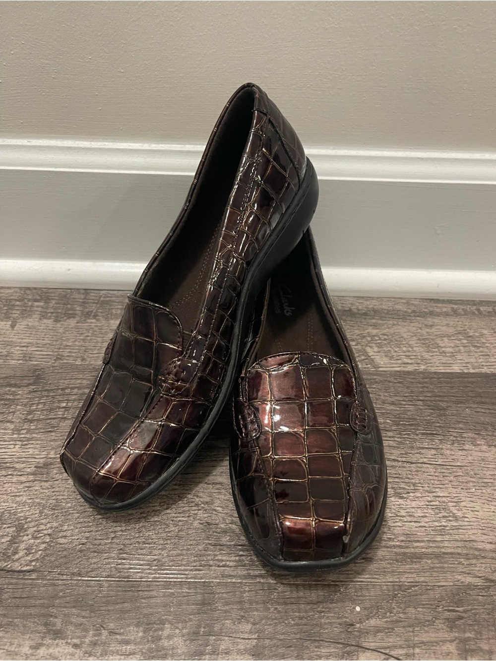 Women’s Clarks Crocodile-Embossed Shoes